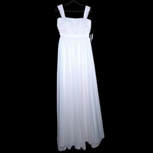 NWT Weddington Way Riley Champagne Pleated Gown Size 6